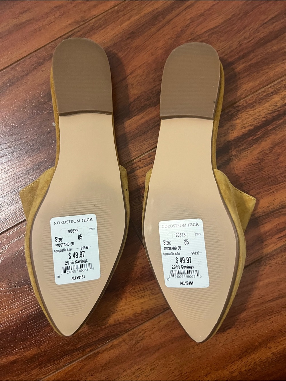 NWT! Steve Madden Mules - Picture 2 of 2